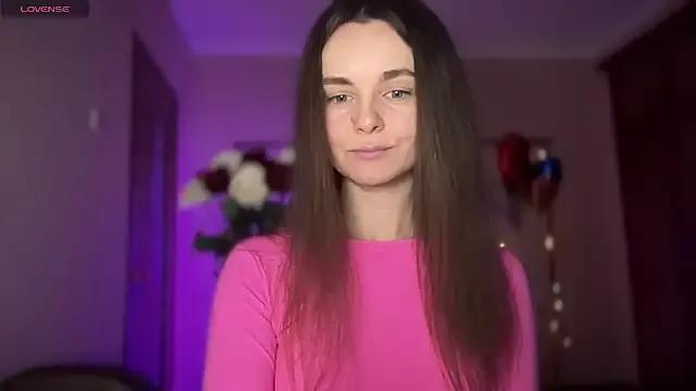 lanaloulou from StripChat