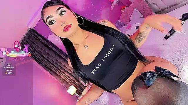 LanaOrtiiz from StripChat is Freechat