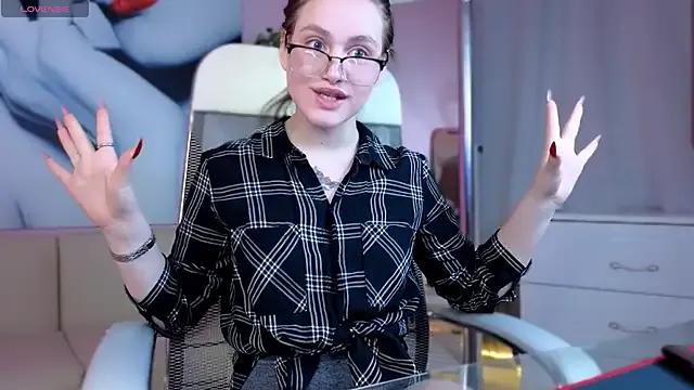 LANICROSS from StripChat is Freechat