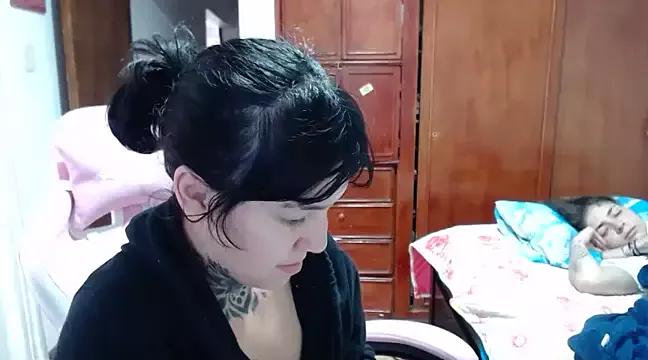 lannie_noah_ from StripChat