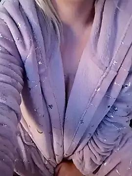 LaRa_forU from StripChat