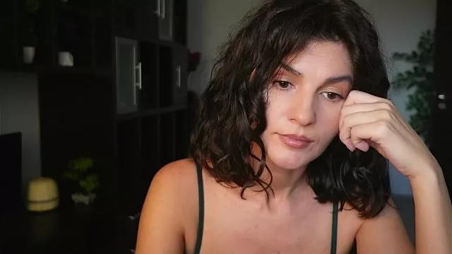 LaraCharm from StripChat