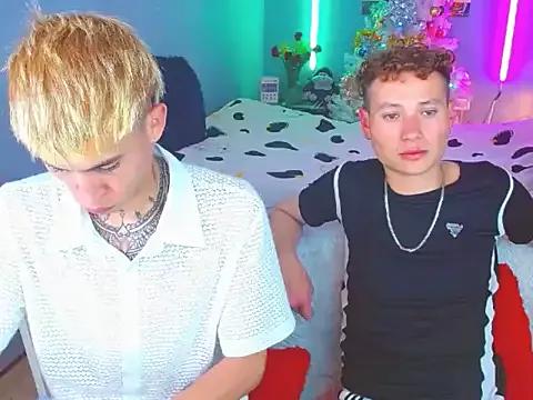 Latin_boysxxxx from StripChat is Freechat