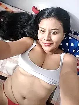 Laura---1 from StripChat is Freechat