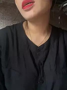 Laura8910 from StripChat is Freechat