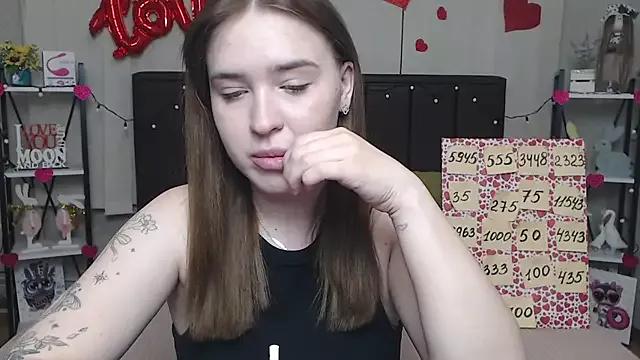 LauraHlot from StripChat is Freechat