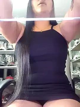 LauraJonson21 from StripChat is Freechat
