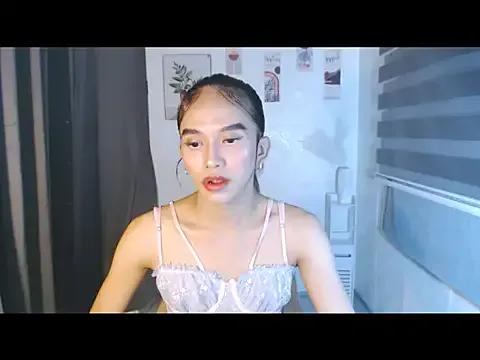LauraSoHot from StripChat is Freechat