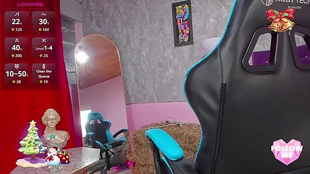 Lauren_smiles from StripChat is Freechat