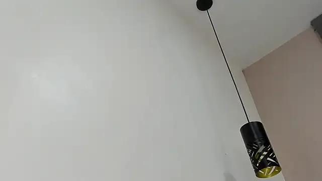 LaurenSnow__ from StripChat is Freechat