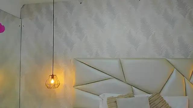 laurettedela_rouse from StripChat is Freechat