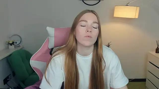 LavetaShiroma from StripChat is Freechat