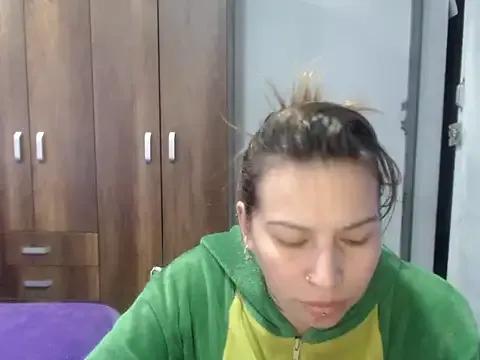 layanafuckass from StripChat is Freechat
