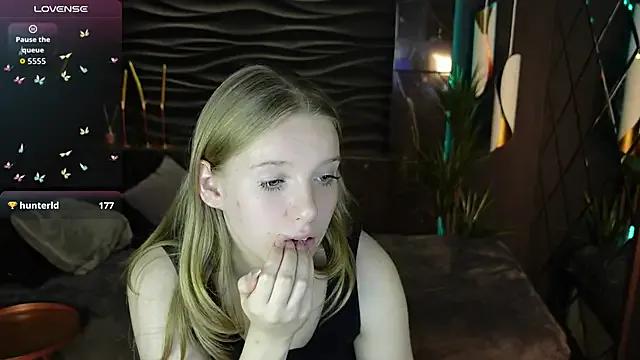Checkout girls naked models with similar nickname. Cute sexy Free Models.