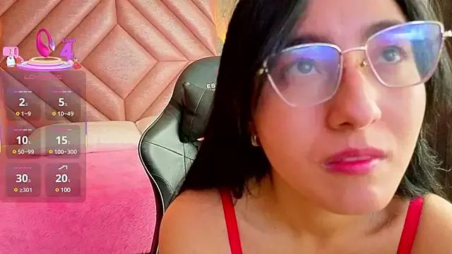 layla_santana from StripChat