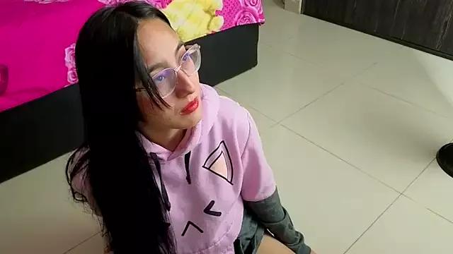 layla_santana from StripChat