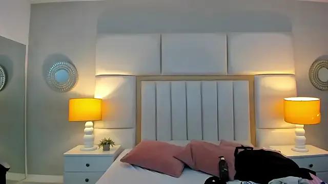 LaylaaDoll from StripChat is Freechat