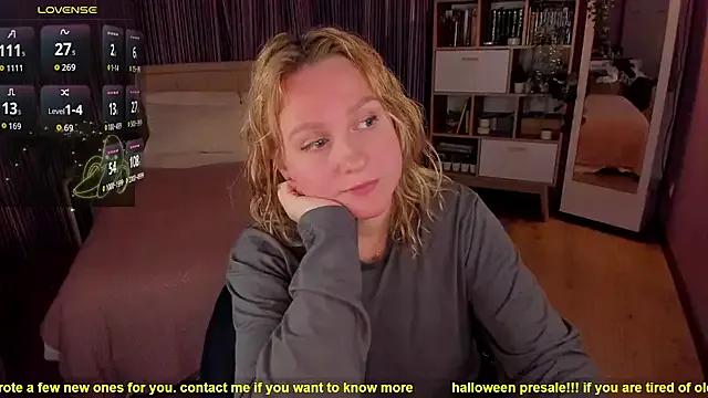 Lazy_Lady from StripChat is Freechat
