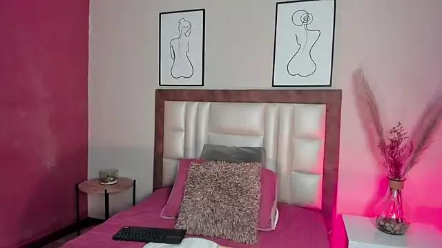 LeaahCarter from StripChat is Freechat