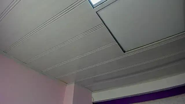 LeaMoreau22 from StripChat is Freechat