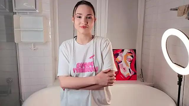 LeenaPuita from StripChat is Freechat