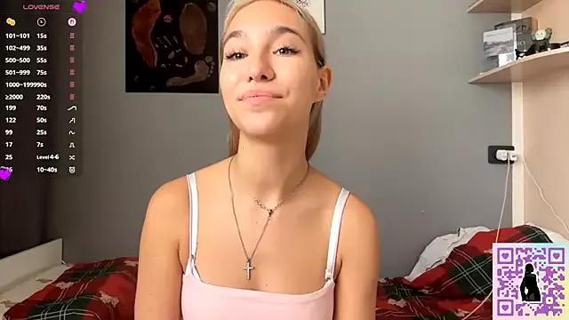 LeilaBilberry from StripChat is Freechat