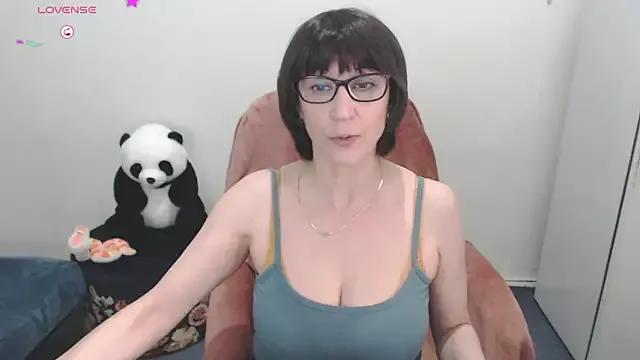 LenaFlynn from StripChat is Freechat