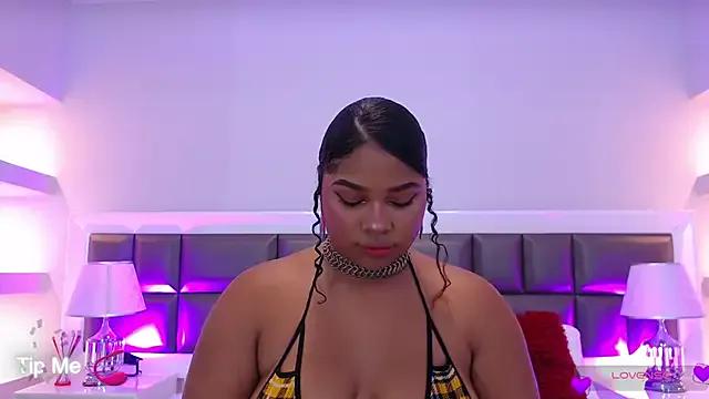 LennaEvans from StripChat is Freechat