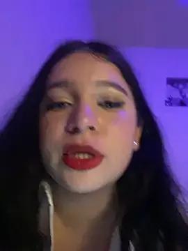 Leslydeleon23 from StripChat