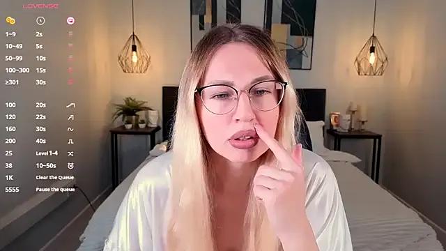 Checkout girls naked models with similar nickname. Cute sexy Free Models.