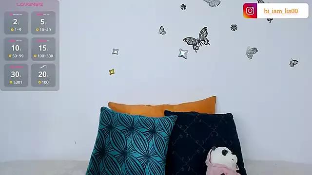 LiaHansson from StripChat is Freechat