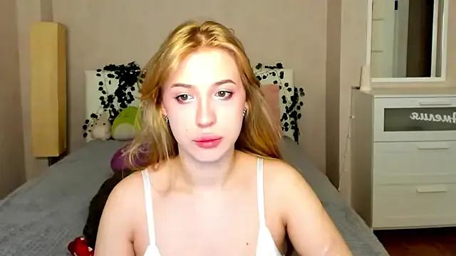 LightStar_18 from StripChat is Freechat