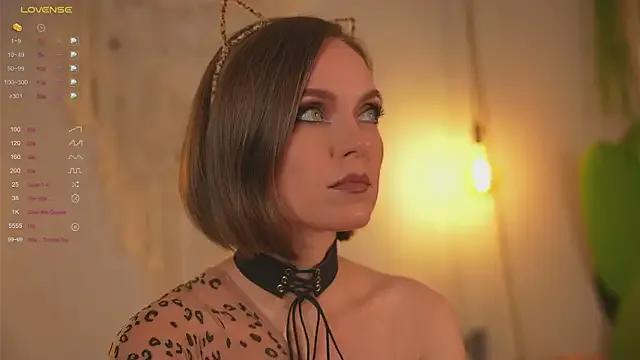 Lil_fleur from StripChat