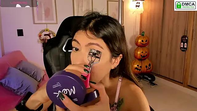 Lilabril from StripChat