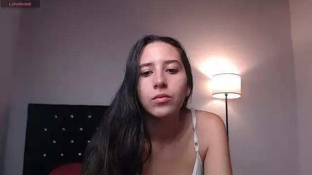 lilacream from StripChat is Freechat