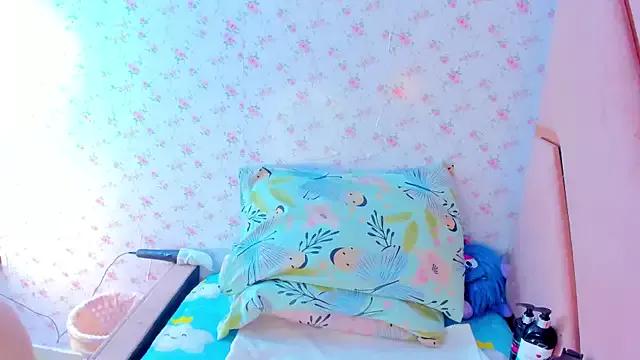 Lili-1111 from StripChat is Freechat