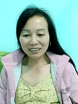 Lili-123k on StripChat 