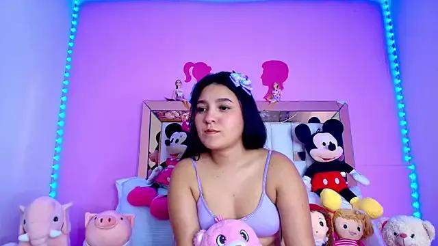 Lili_colling from StripChat is Freechat