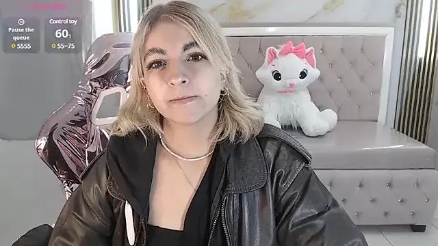 Checkout girls naked models with similar nickname. Cute sexy Free Models.