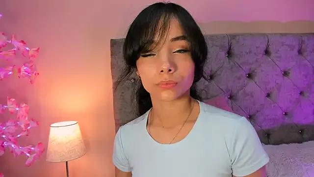 lili_qeen_ from StripChat is Freechat