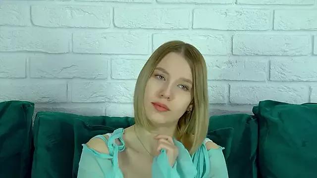 LiliLinn from StripChat