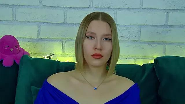 LiliLinn from StripChat