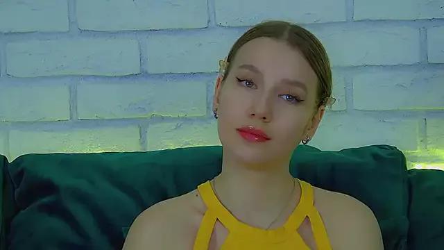 LiliLinn from StripChat
