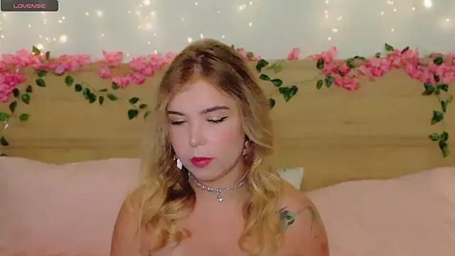 Lilith_Bonheur from StripChat is Freechat