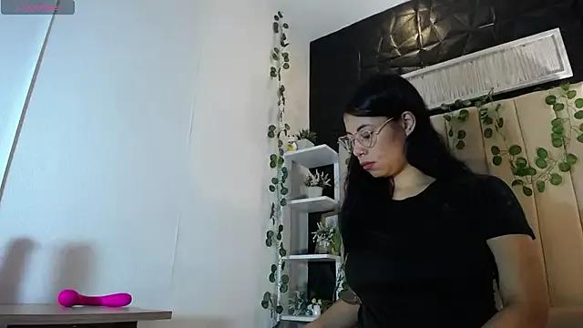 lilith_hs from StripChat