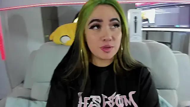 Lilith_Zenith_ from StripChat is Freechat