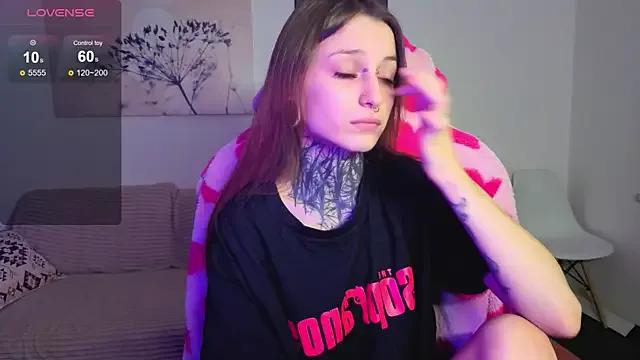 LilithPoison from StripChat is Freechat