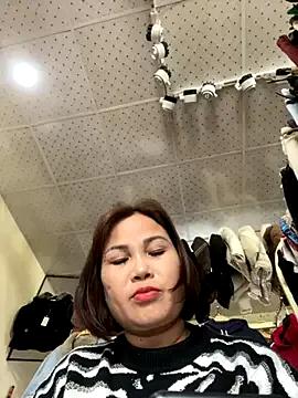 Liliy2x from StripChat is Freechat