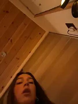 LillieOlive from StripChat