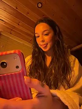 LillieOlive from StripChat